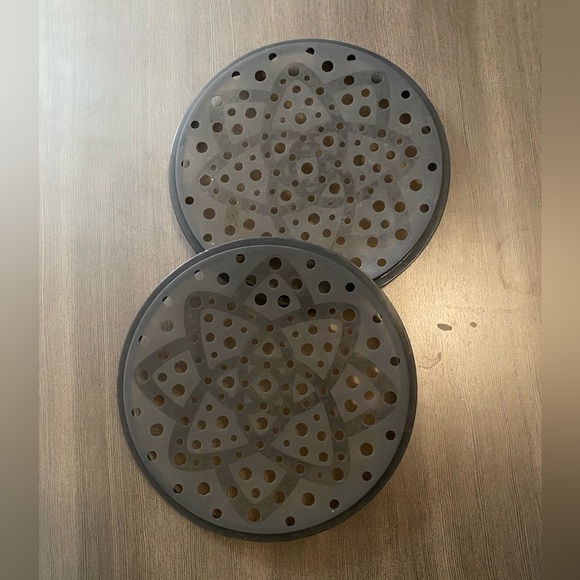 Pampered Chef Microwave Chip Maker - Picture 3 of 8